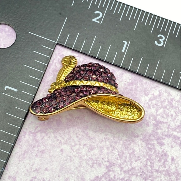Signed LS Gold tone Hat Brooch Pave Purple Rhinestones With Feather - Picture 3 of 5